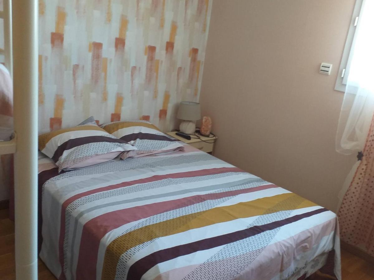 Chez Mamie Riclaude Bed & Breakfast Orsan Luaran gambar